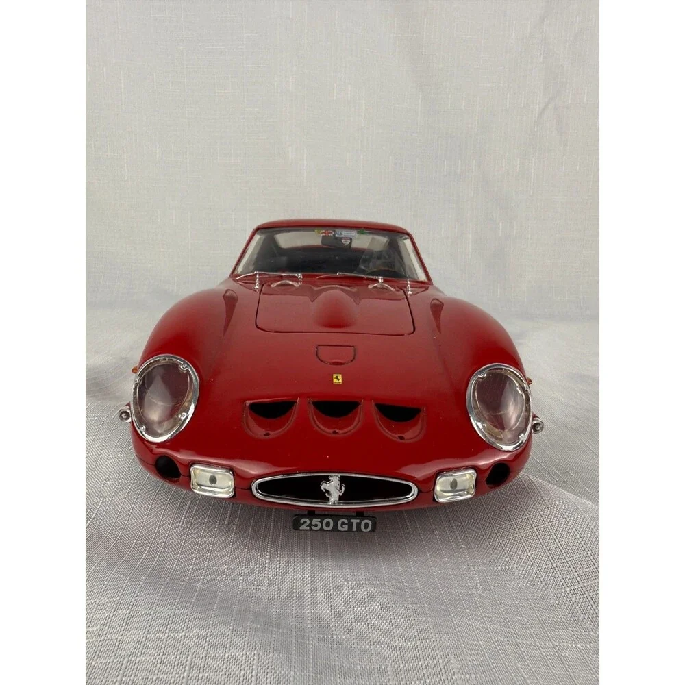 Revell 1:12 Ferrari GTO